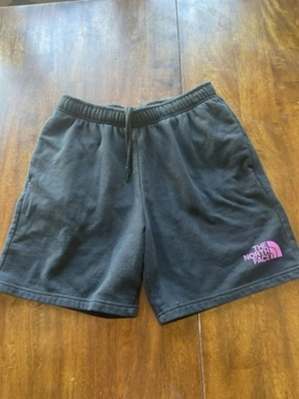 The North Face Men’s Simple Logo Fleece Shorts Black Pink Logo Size M